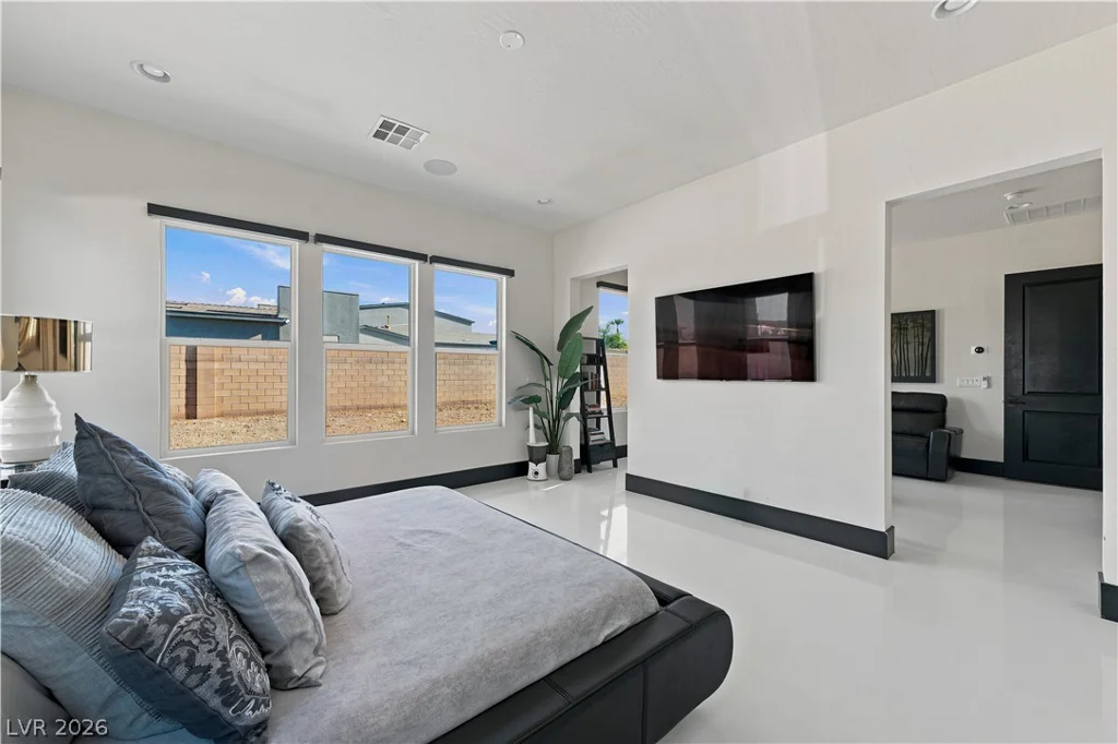 8041 Hamilton Mountain, Las Vegas, NV 89113