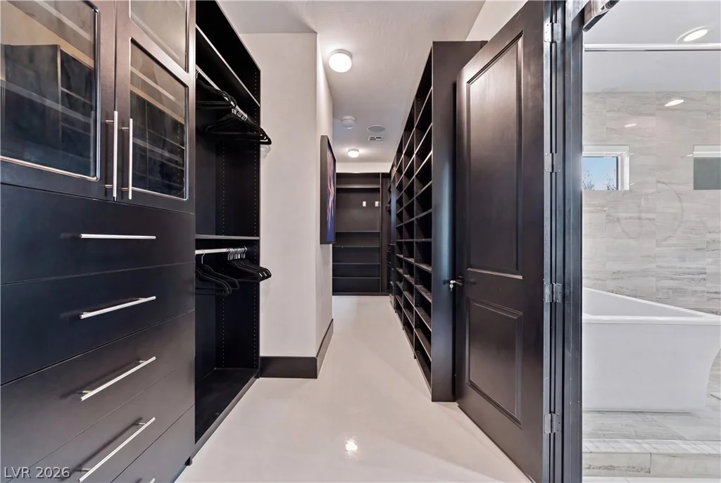 8041 Hamilton Mountain, Las Vegas, NV 89113