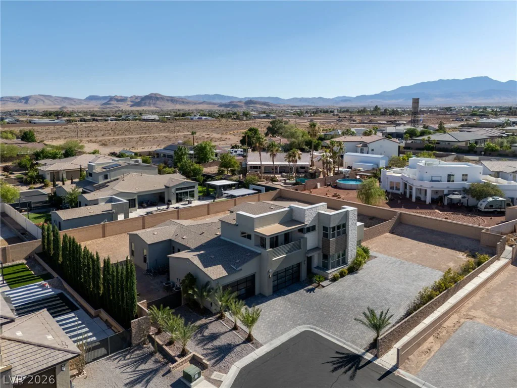 8041 Hamilton Mountain, Las Vegas, NV 89113