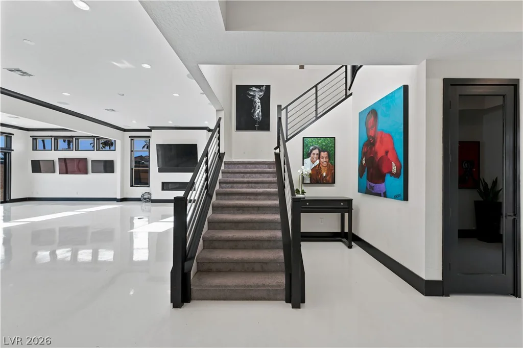 8041 Hamilton Mountain, Las Vegas, NV 89113