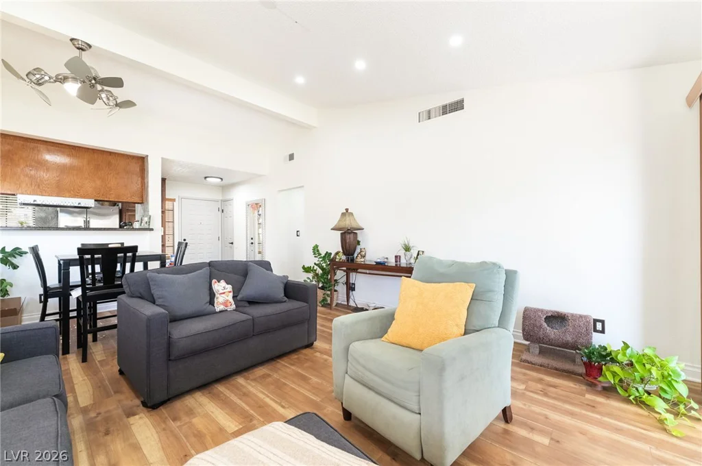 8466 Palmada, Las Vegas, NV 89123