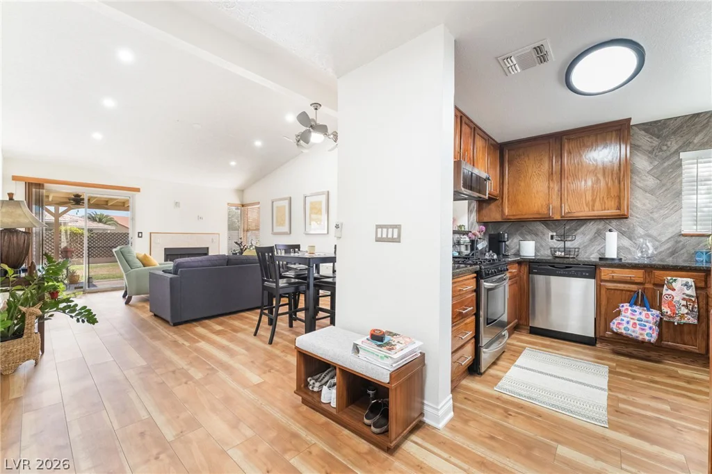 8466 Palmada, Las Vegas, NV 89123