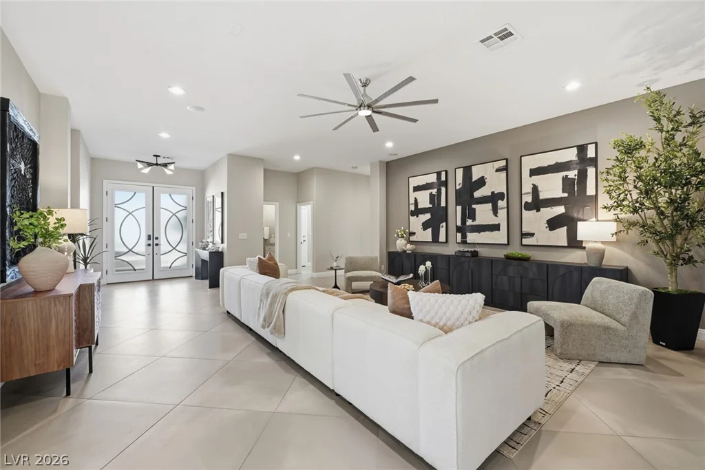 7871 Horse Bridle, Las Vegas, NV 89131