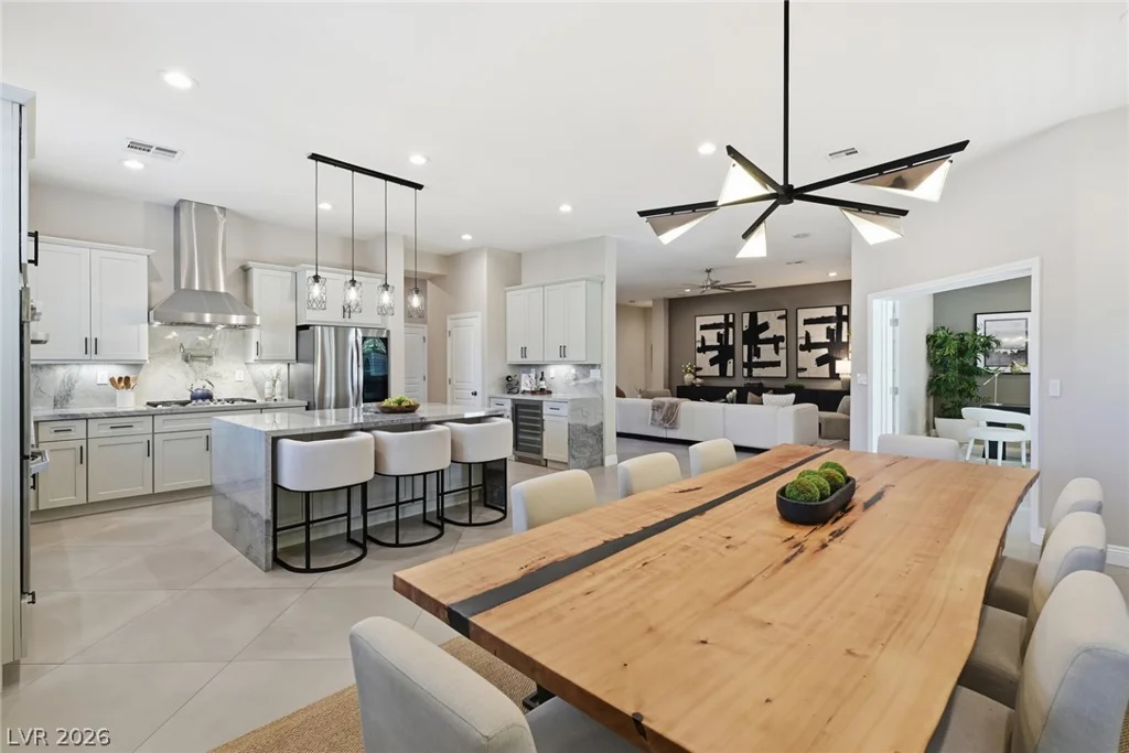 7871 Horse Bridle, Las Vegas, NV 89131