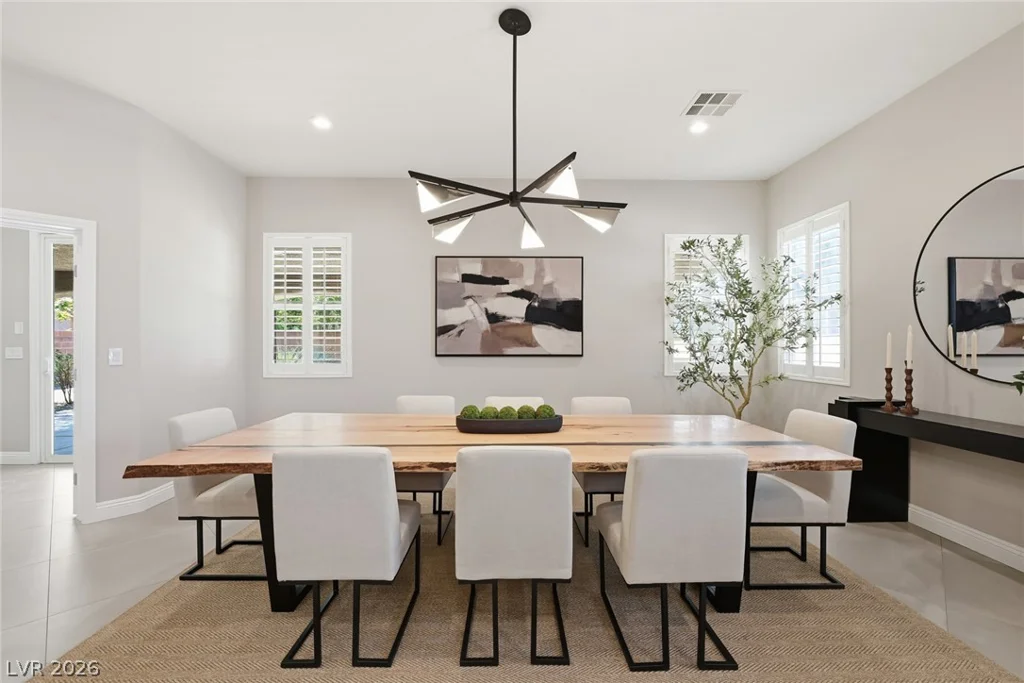 7871 Horse Bridle, Las Vegas, NV 89131