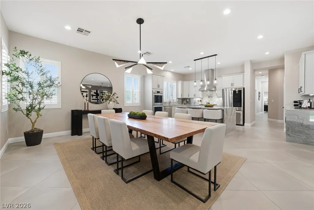7871 Horse Bridle, Las Vegas, NV 89131