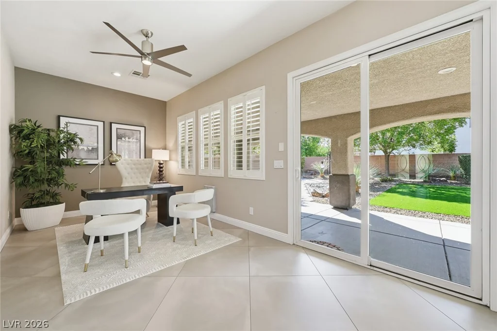 7871 Horse Bridle, Las Vegas, NV 89131