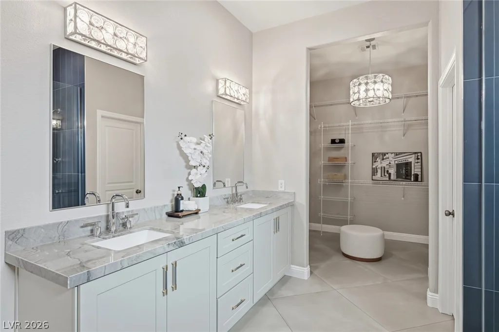 7871 Horse Bridle, Las Vegas, NV 89131