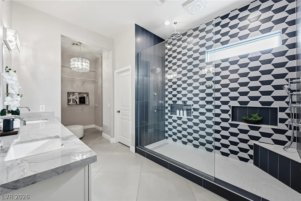 7871 Horse Bridle, Las Vegas, NV 89131