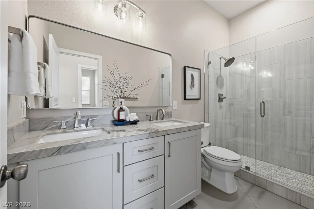 7871 Horse Bridle, Las Vegas, NV 89131