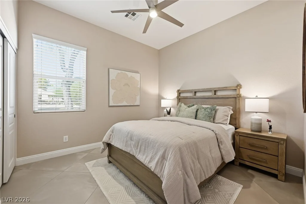 7871 Horse Bridle, Las Vegas, NV 89131