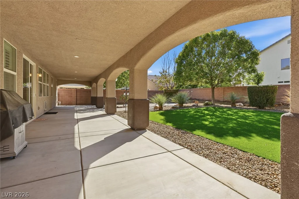 7871 Horse Bridle, Las Vegas, NV 89131