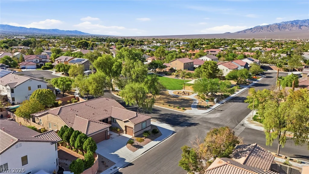 7871 Horse Bridle, Las Vegas, NV 89131