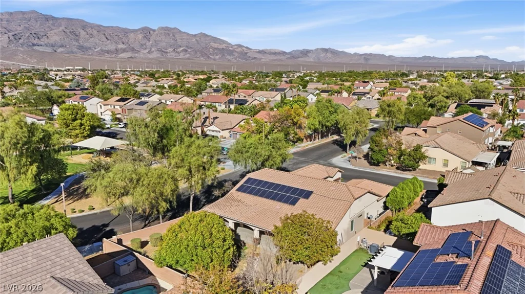 7871 Horse Bridle, Las Vegas, NV 89131