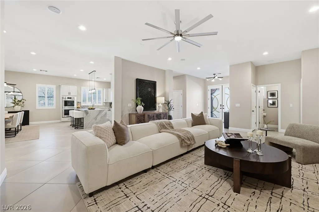 7871 Horse Bridle, Las Vegas, NV 89131