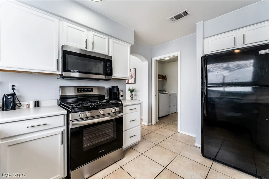 4605 Possum Berry, North Las Vegas, NV 89081