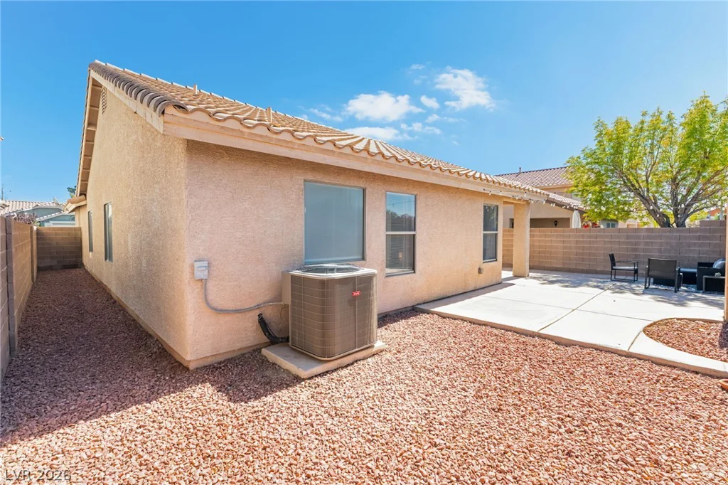 4605 Possum Berry, North Las Vegas, NV 89081
