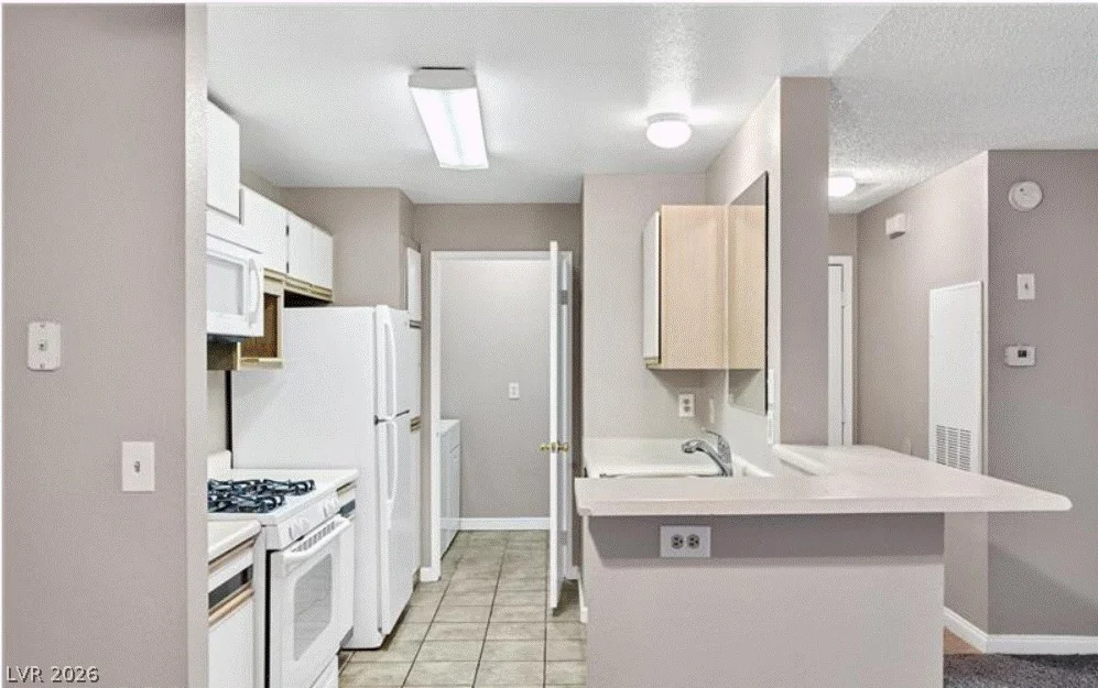 2200 Fort Apache, Las Vegas, NV 89117