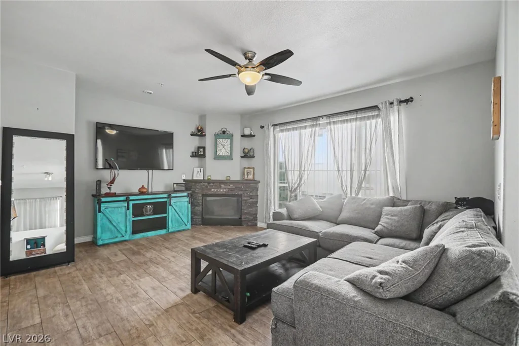 7151 Durango, Las Vegas, NV 89113