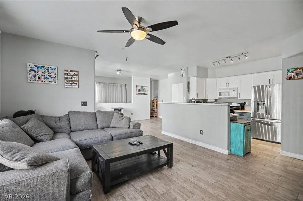 7151 Durango, Las Vegas, NV 89113