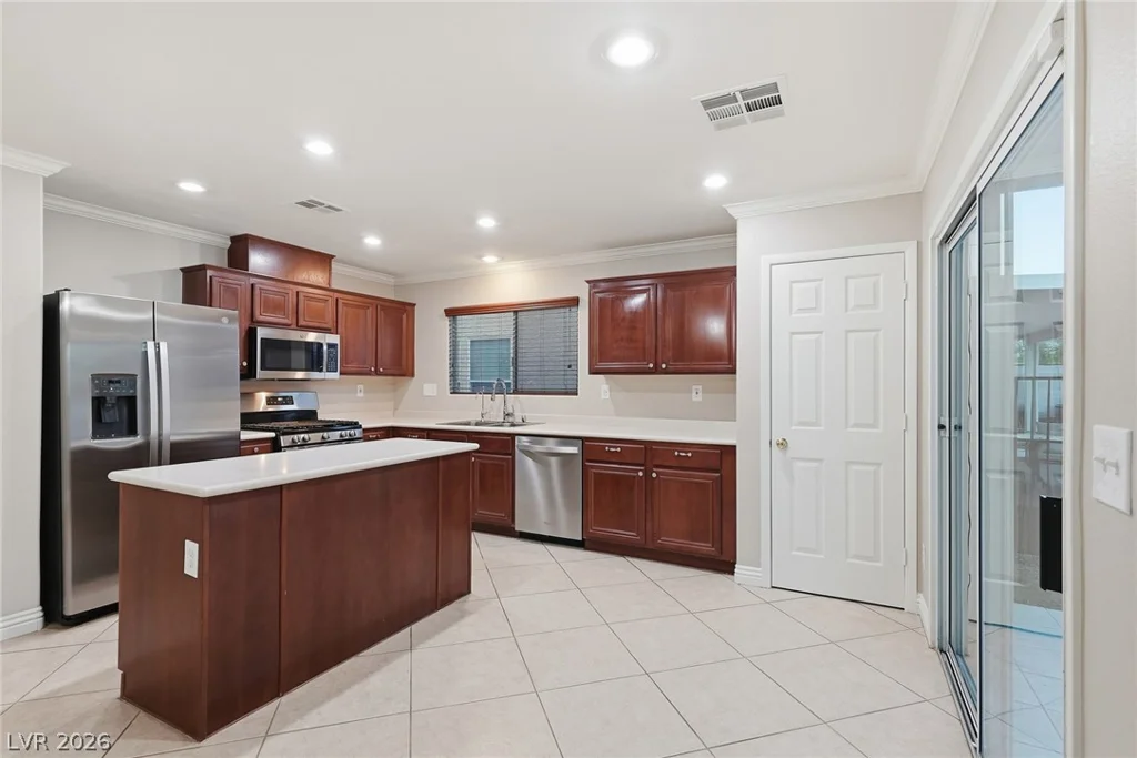 7616 Emerald Ridge, Las Vegas, NV 89129