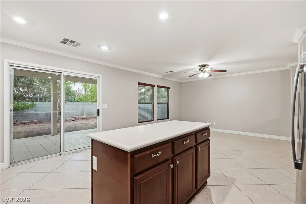 7616 Emerald Ridge, Las Vegas, NV 89129