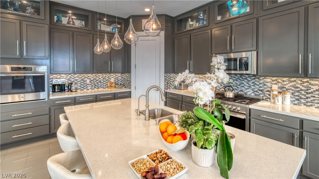 6480 Farness, Las Vegas, NV 89135