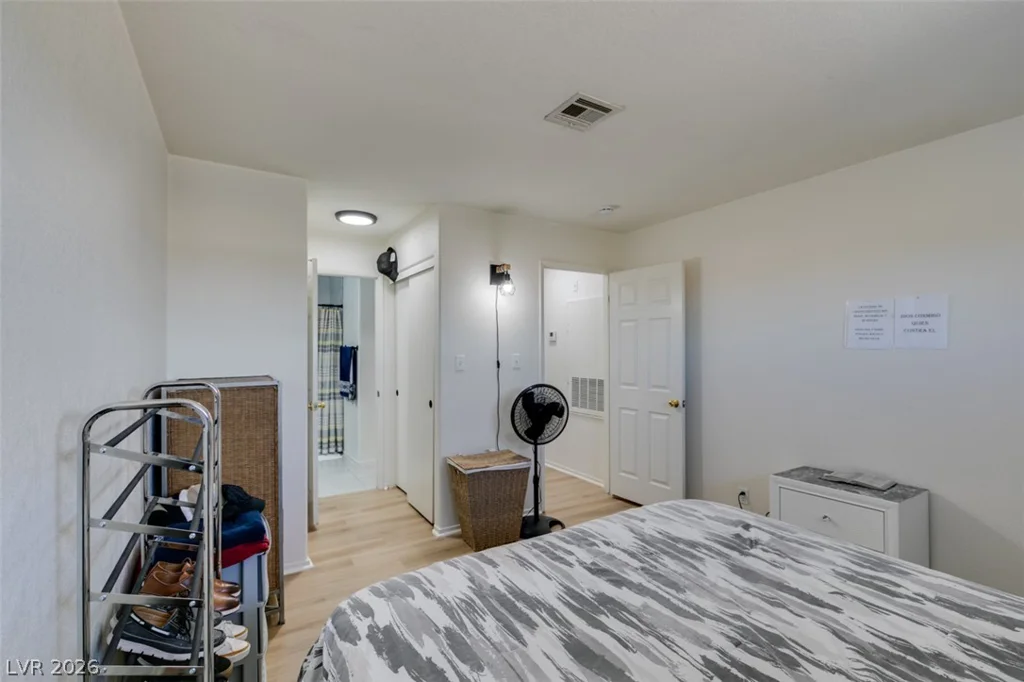 5016 Rainbow, Las Vegas, NV 89118