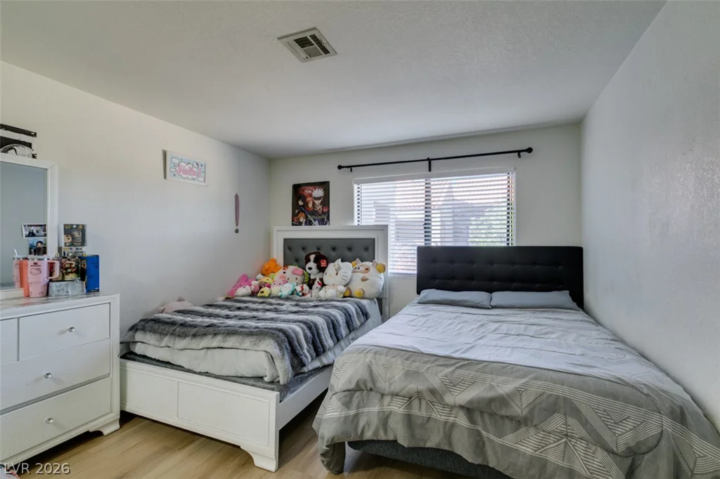 5016 Rainbow, Las Vegas, NV 89118