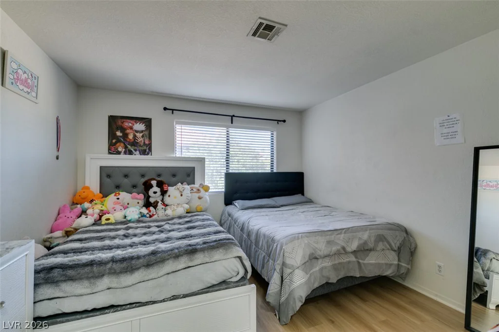 5016 Rainbow, Las Vegas, NV 89118