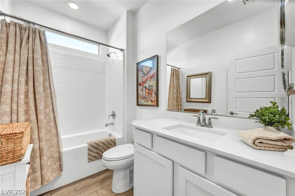 894 Heritage Bend, Las Vegas, NV 89138