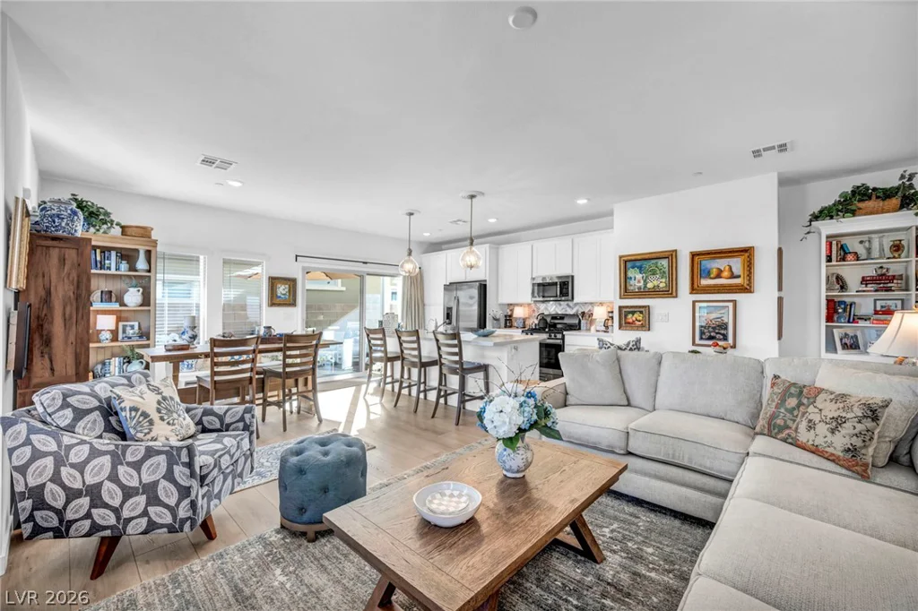 894 Heritage Bend, Las Vegas, NV 89138