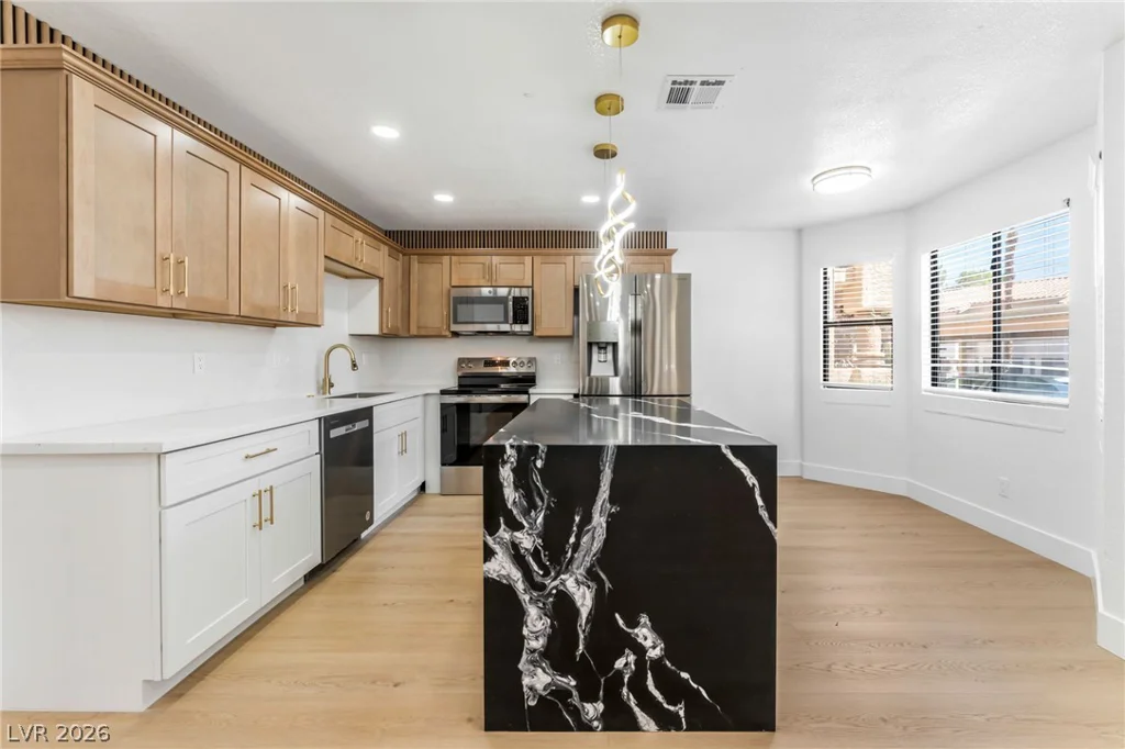 1017 Falconhead, Las Vegas, NV 89128