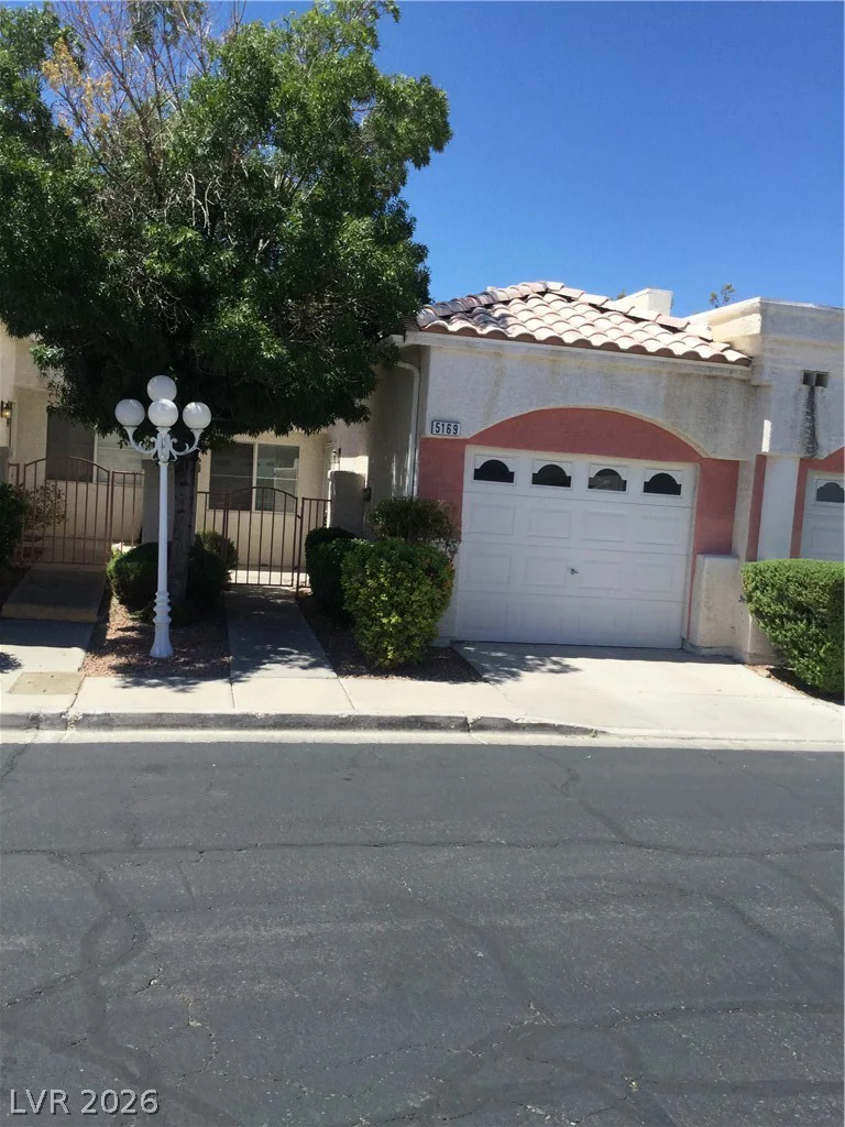 5169 Briar Meadow, Las Vegas, NV 89118