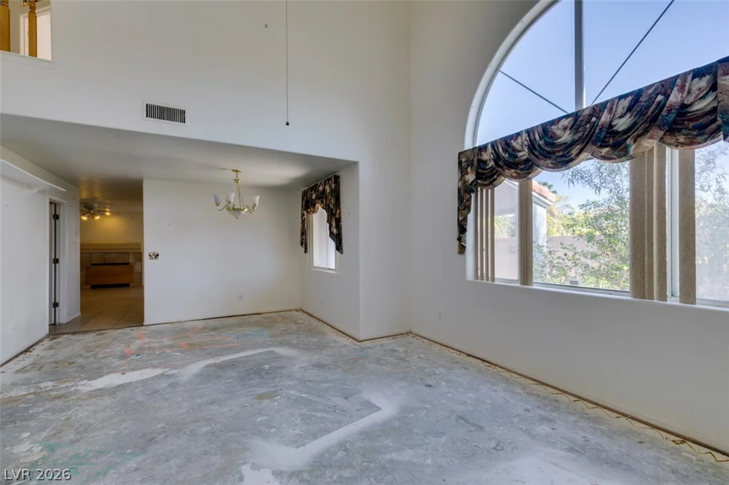 4108 Spring Crest, Las Vegas, NV 89129