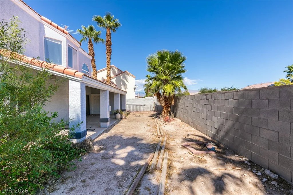 4108 Spring Crest, Las Vegas, NV 89129