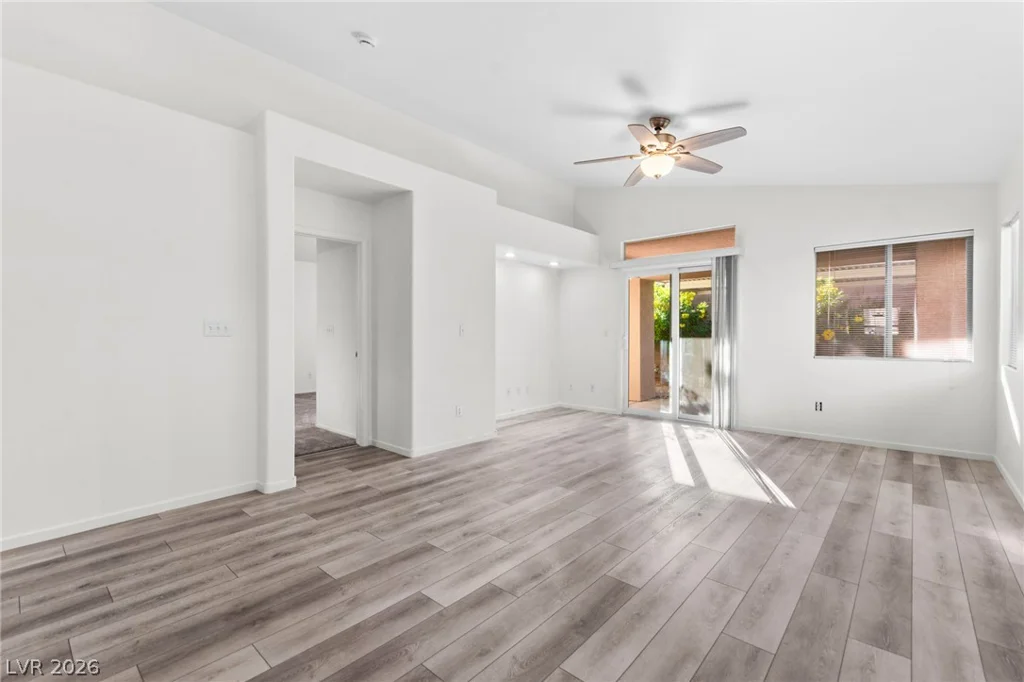 5909 Silver Heights, Las Vegas, NV 89130