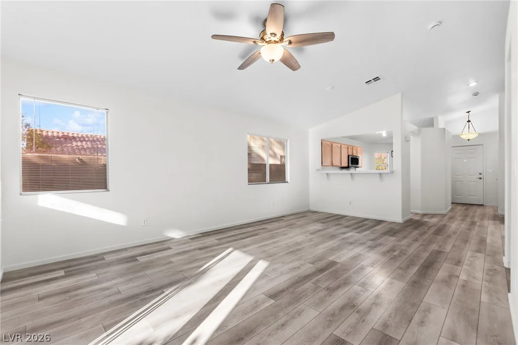 5909 Silver Heights, Las Vegas, NV 89130