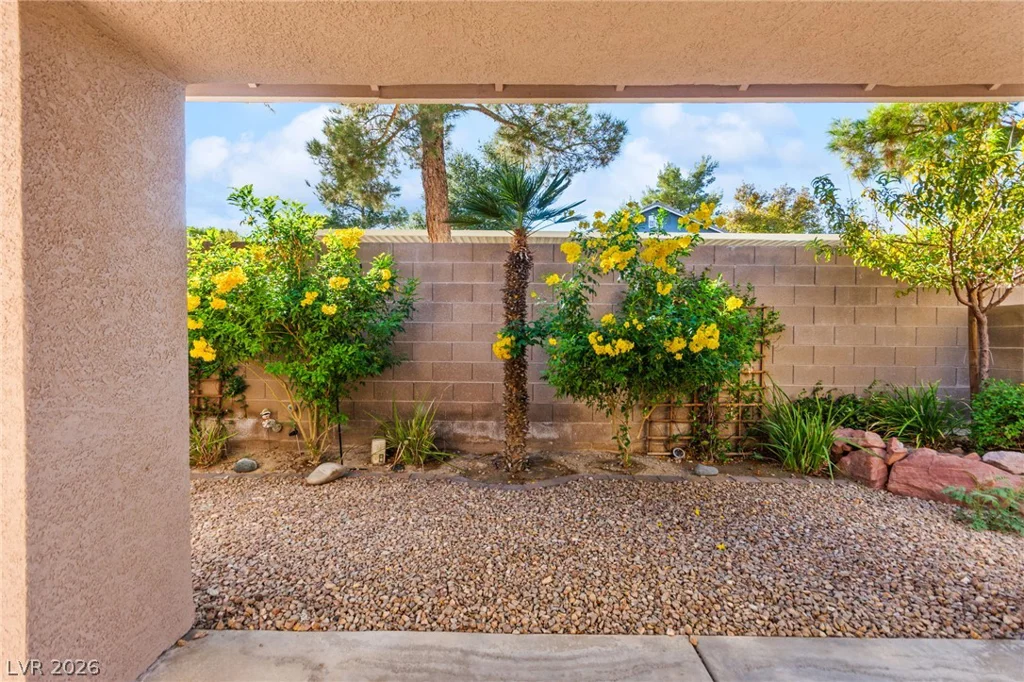 5909 Silver Heights, Las Vegas, NV 89130