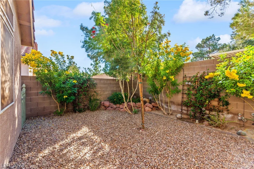 5909 Silver Heights, Las Vegas, NV 89130
