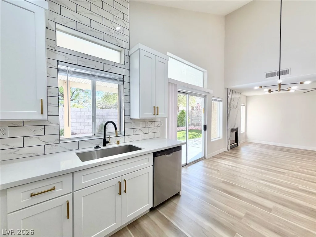 8995 Lillyhammer, Las Vegas, NV 89147