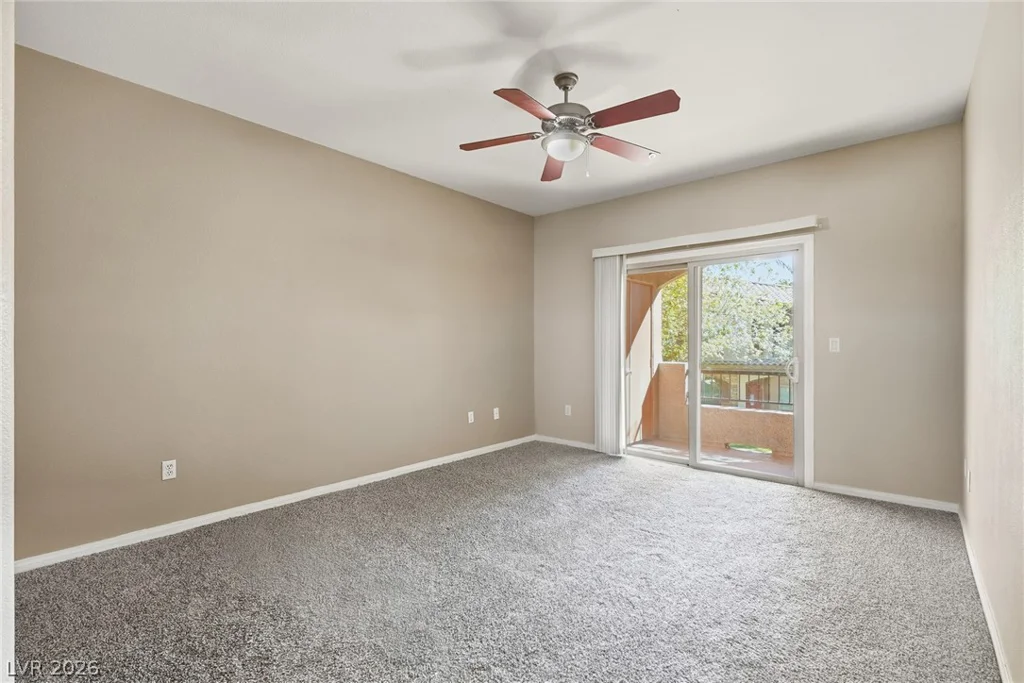 7701 Robindale, Las Vegas, NV 89113