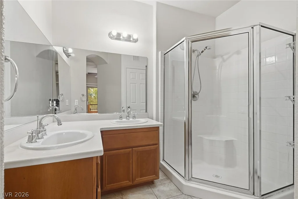 7701 Robindale, Las Vegas, NV 89113