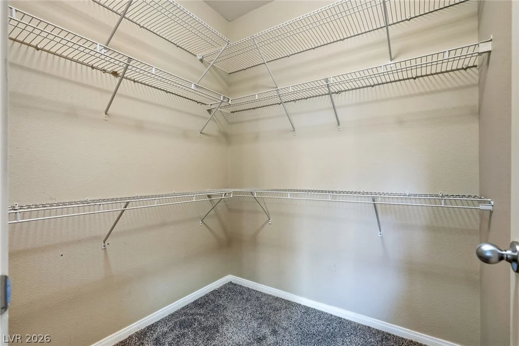 7701 Robindale, Las Vegas, NV 89113