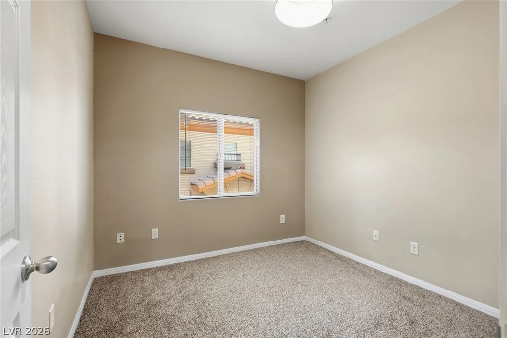 7701 Robindale, Las Vegas, NV 89113