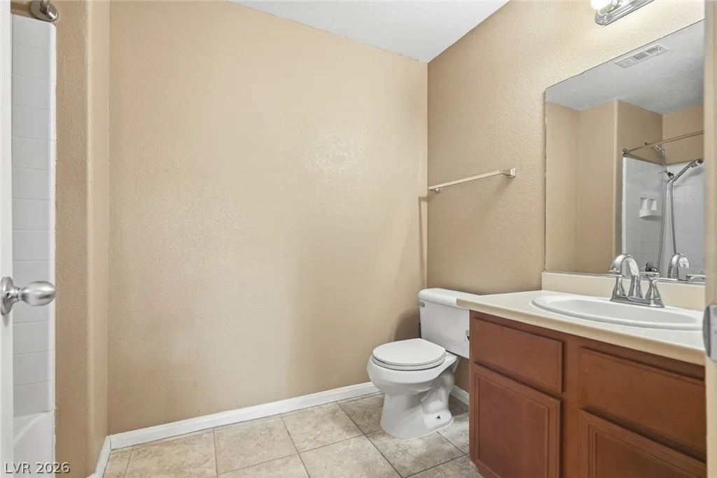 7701 Robindale, Las Vegas, NV 89113
