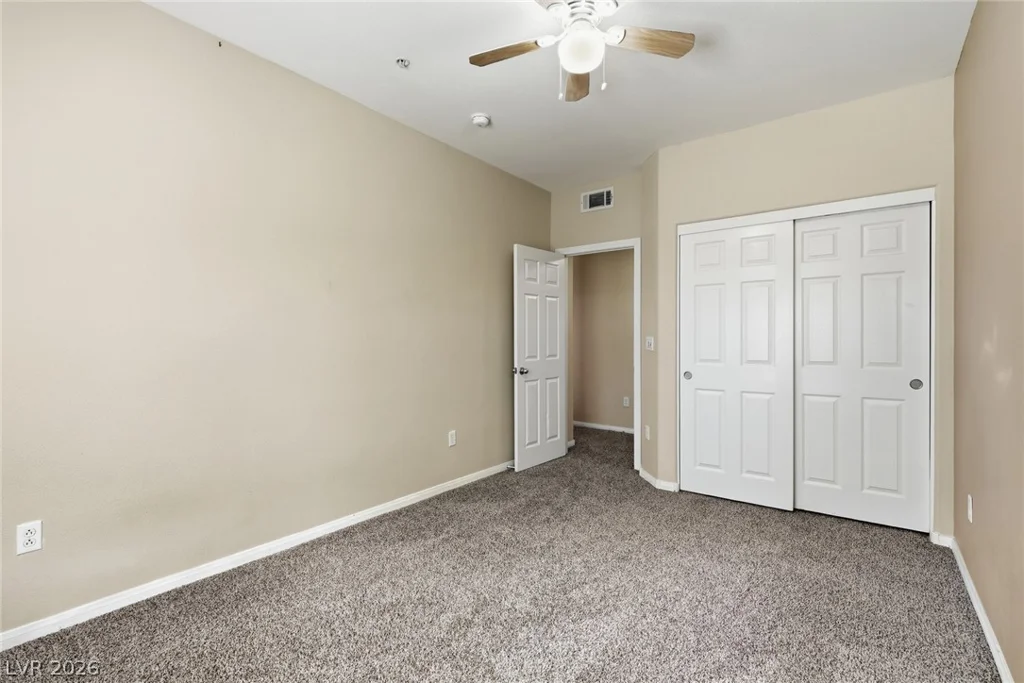 7701 Robindale, Las Vegas, NV 89113