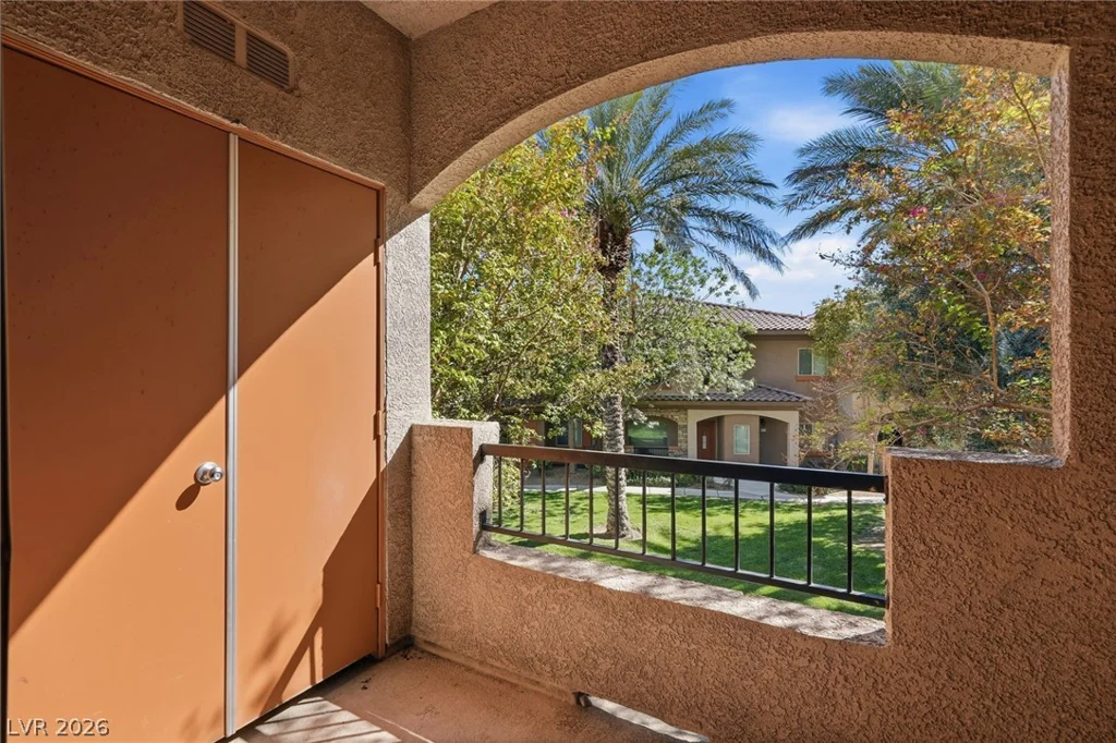 7701 Robindale, Las Vegas, NV 89113