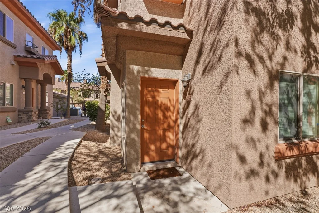 7701 Robindale, Las Vegas, NV 89113