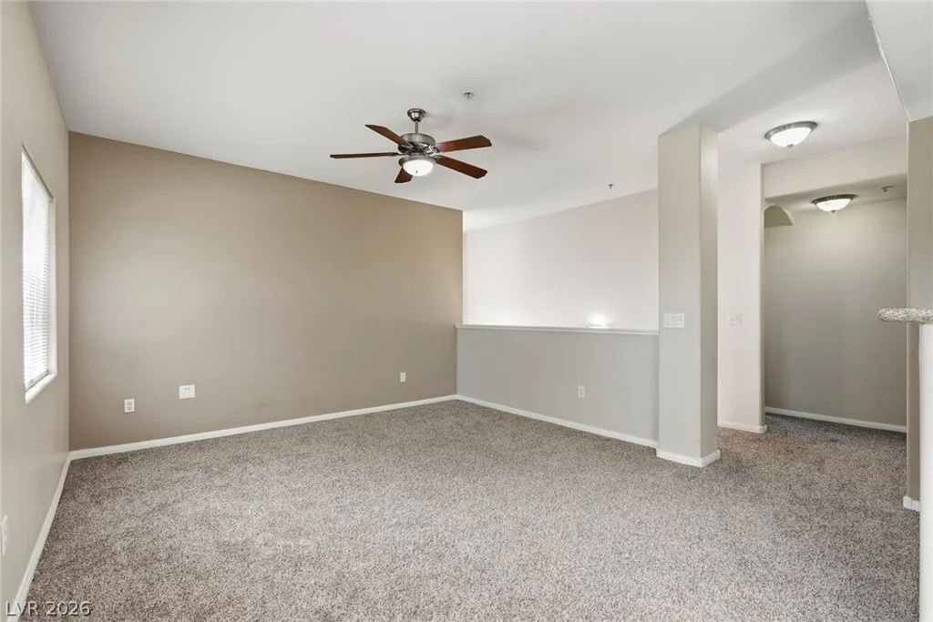 7701 Robindale, Las Vegas, NV 89113